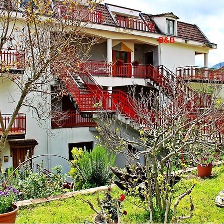 Cosy Apartment In Calvello, 45 Sqm With Included Parking Exterior foto